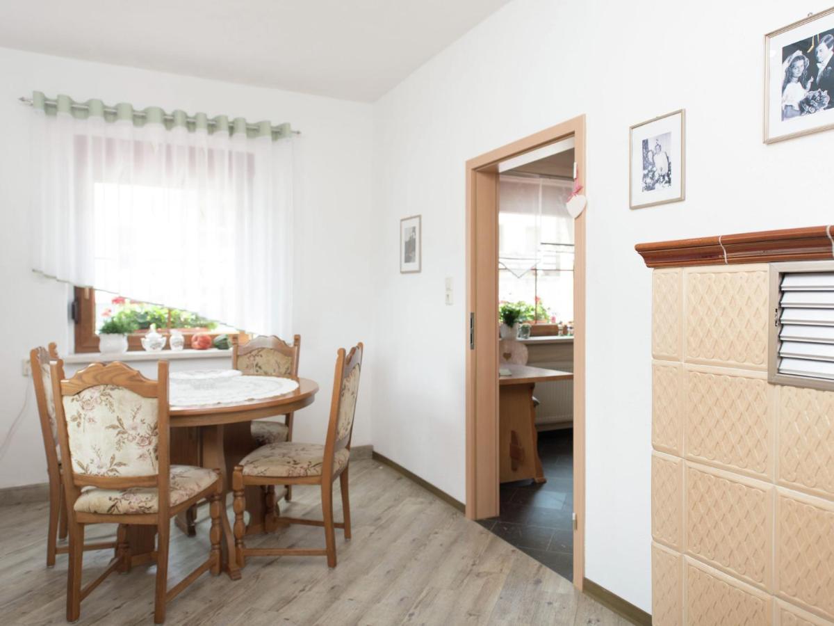 Cozy Apartment In Ore Mountains With Balcony Breitenbrunn  Camera foto