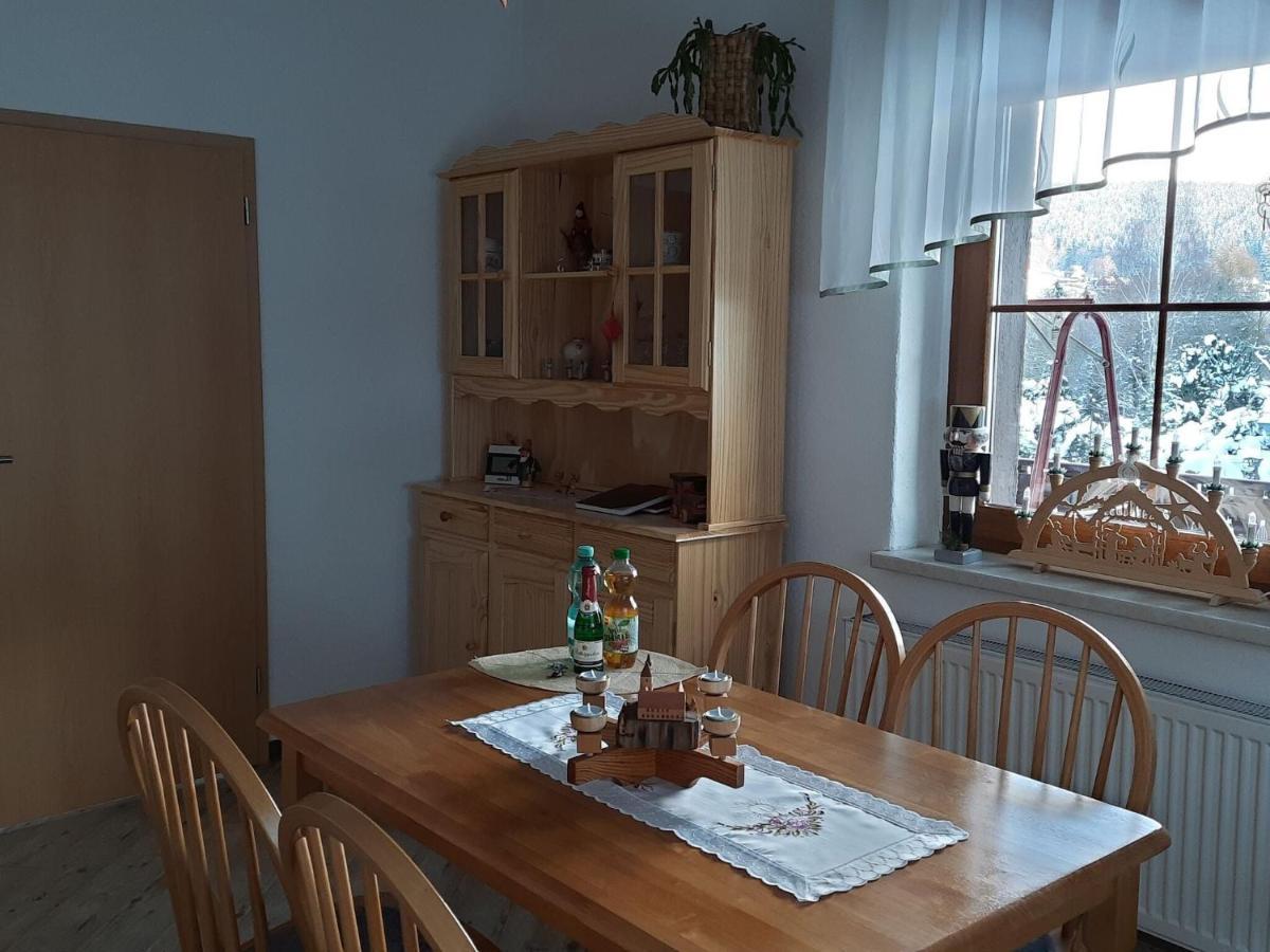 Cozy Apartment In Ore Mountains With Balcony Breitenbrunn  Esterno foto