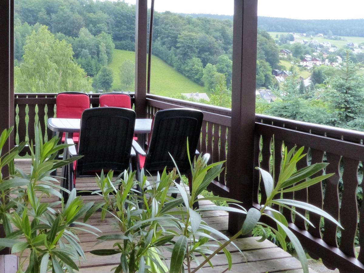 Cozy Apartment In Ore Mountains With Balcony Breitenbrunn  Esterno foto